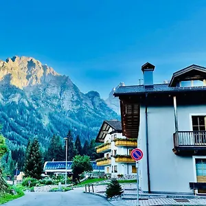 Casa Roberta , Falcade Italia